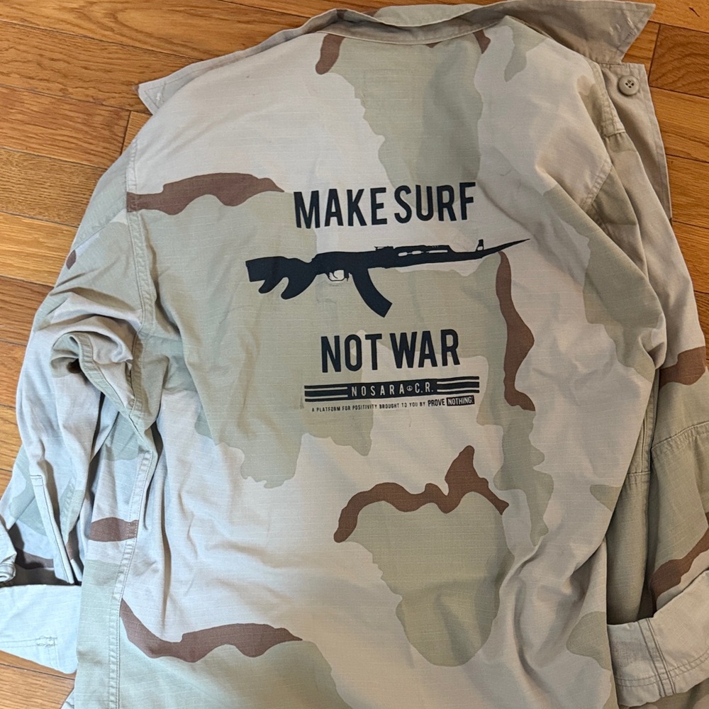 Make surf Not War Camo Jacket